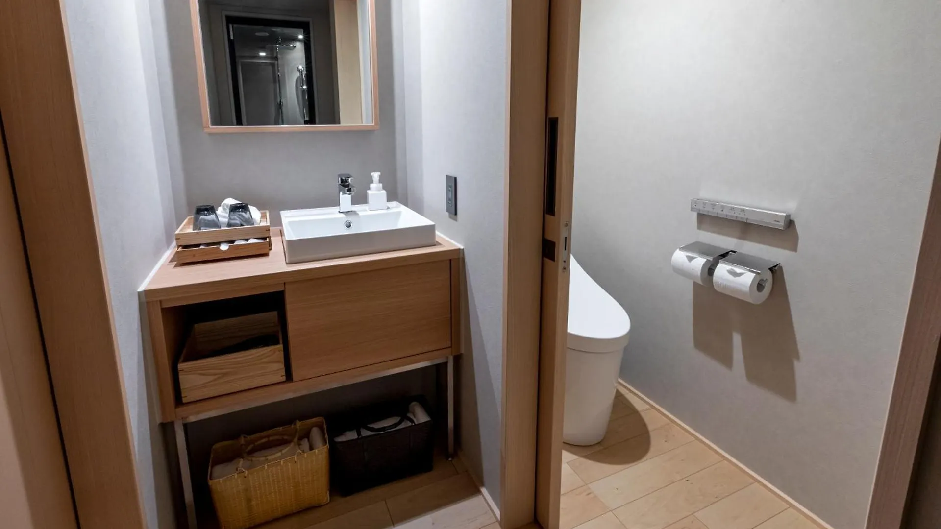 Onsen Ryokan Yuen سابورو 3*,